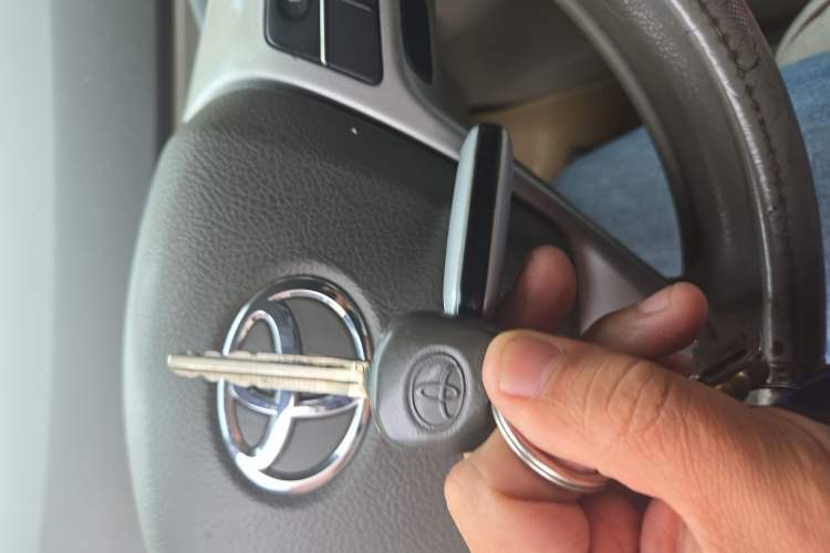 Used Toyota Verso 2014 Starlight 180E CVT Elite Edition Vehicle Key