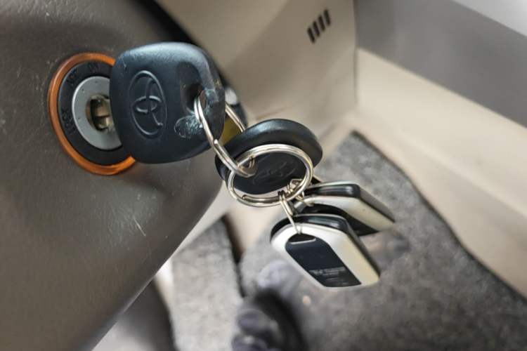 Used Toyota Verso 2014 Starlight 180E CVT Elite Edition Vehicle Key