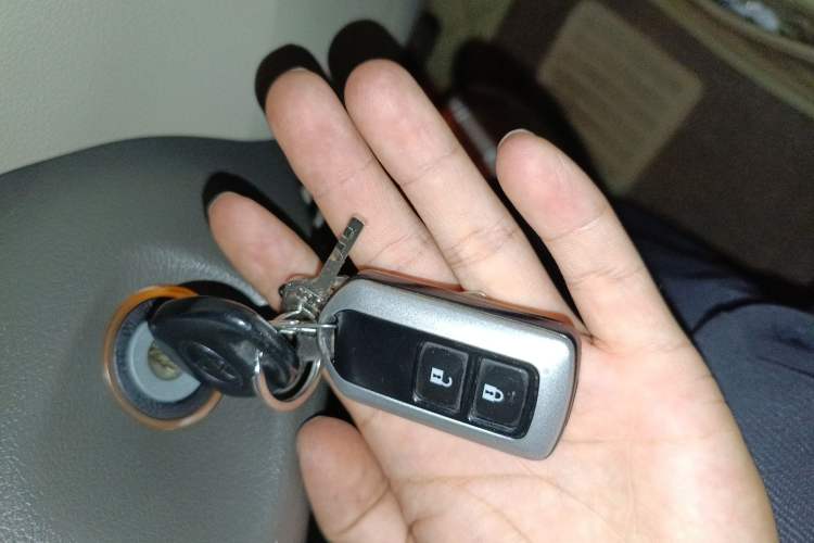 Used Toyota Verso 2014 Starlight 180E CVT Elite Edition Vehicle Key