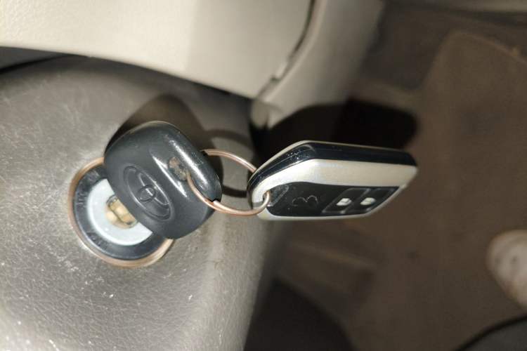 Used Toyota Verso 2014 Starlight 180E CVT Elite Multi-Function Edition Vehicle Key