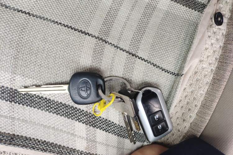 Used Toyota Verso 2014 Starlight 180E CVT Elite Edition Vehicle Key