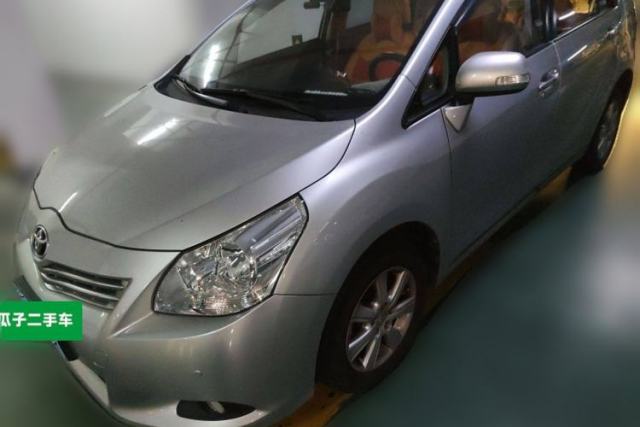 Ojetý Toyota Verso 2014 Starlight 180G CVT Comfortable Multi-Function Edition