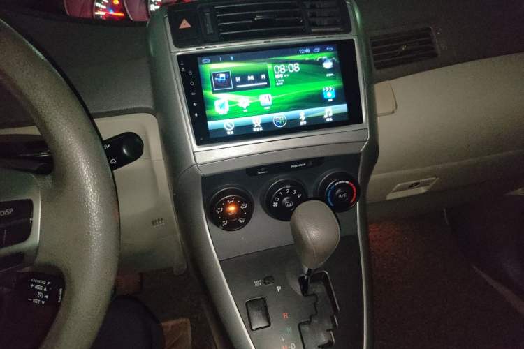 Used Toyota Verso 2014 Starlight 180E CVT Elite Edition Audio And AC Panel
