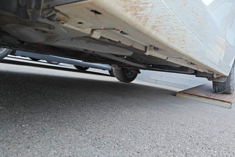 Used Toyota Verso 2014 Starlight 180E CVT Elite Edition Chassis Front Left