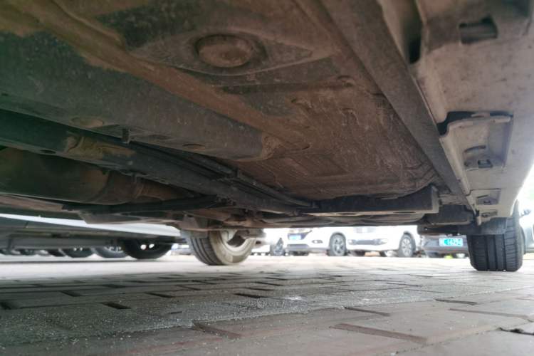 Used Toyota Verso 2014 Starlight 180E CVT Elite Edition Chassis Front Left