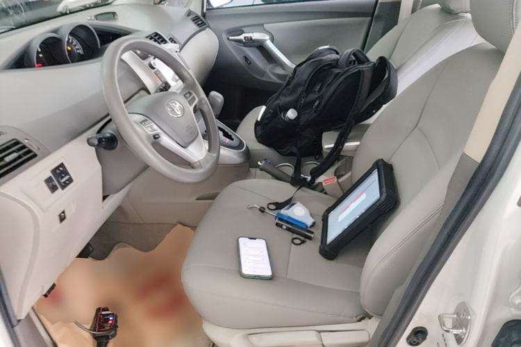 Used Toyota Verso 2014 Starlight 180E CVT Elite Edition Driver Seat