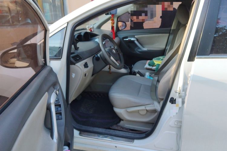 Used Toyota Verso 2014 Starlight 180G CVT Comfort Edition Driver Seat