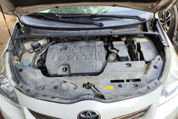 Used Toyota Verso 2014 Starlight 180E CVT Elite Edition Engine Bay
