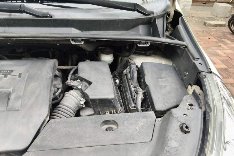 Used Toyota Verso 2014 Starlight 180E CVT Elite Edition Engine Bay Left