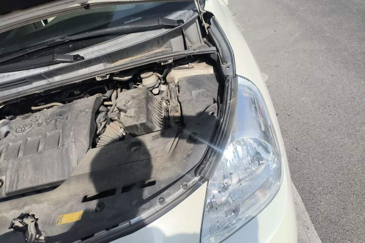 Used Toyota Verso 2014 Starlight 180E CVT Elite Edition Engine Bay Left