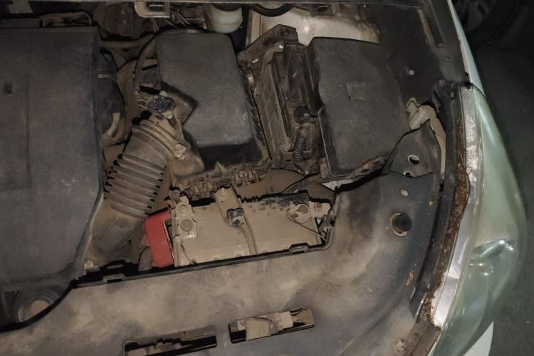 Used Toyota Verso 2014 Starlight 180E CVT Elite Edition Engine Bay Left