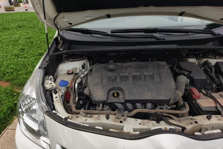 Used Toyota Verso 2014 Starlight 180E CVT Elite Edition Engine Bay Right