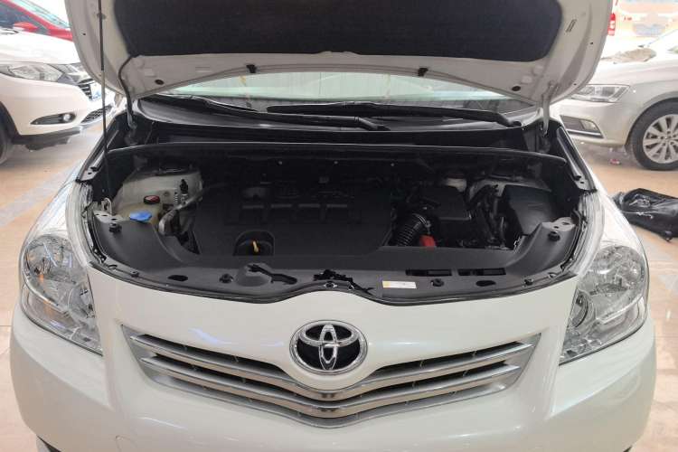 Used Toyota Verso 2014 Starlight 180E CVT Elite Edition Engine Bay