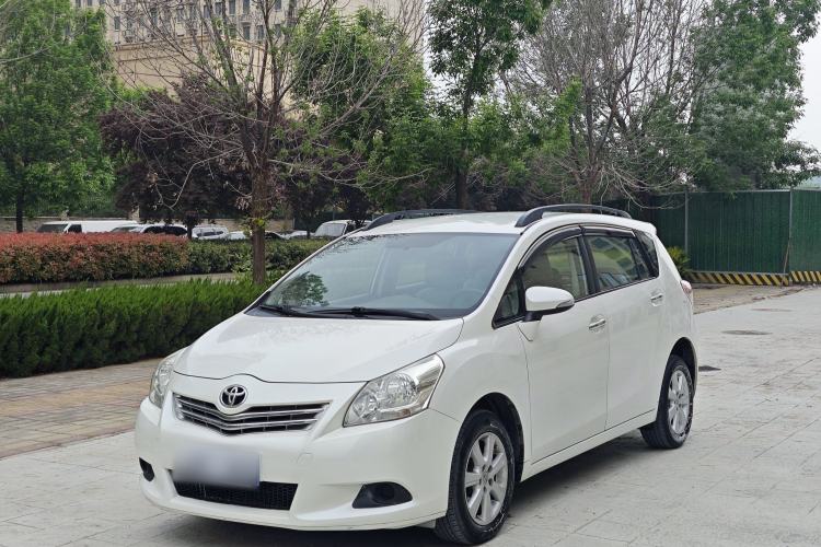 Used Toyota Verso 2014 Starlight 180E CVT Elite Edition Exterior 1