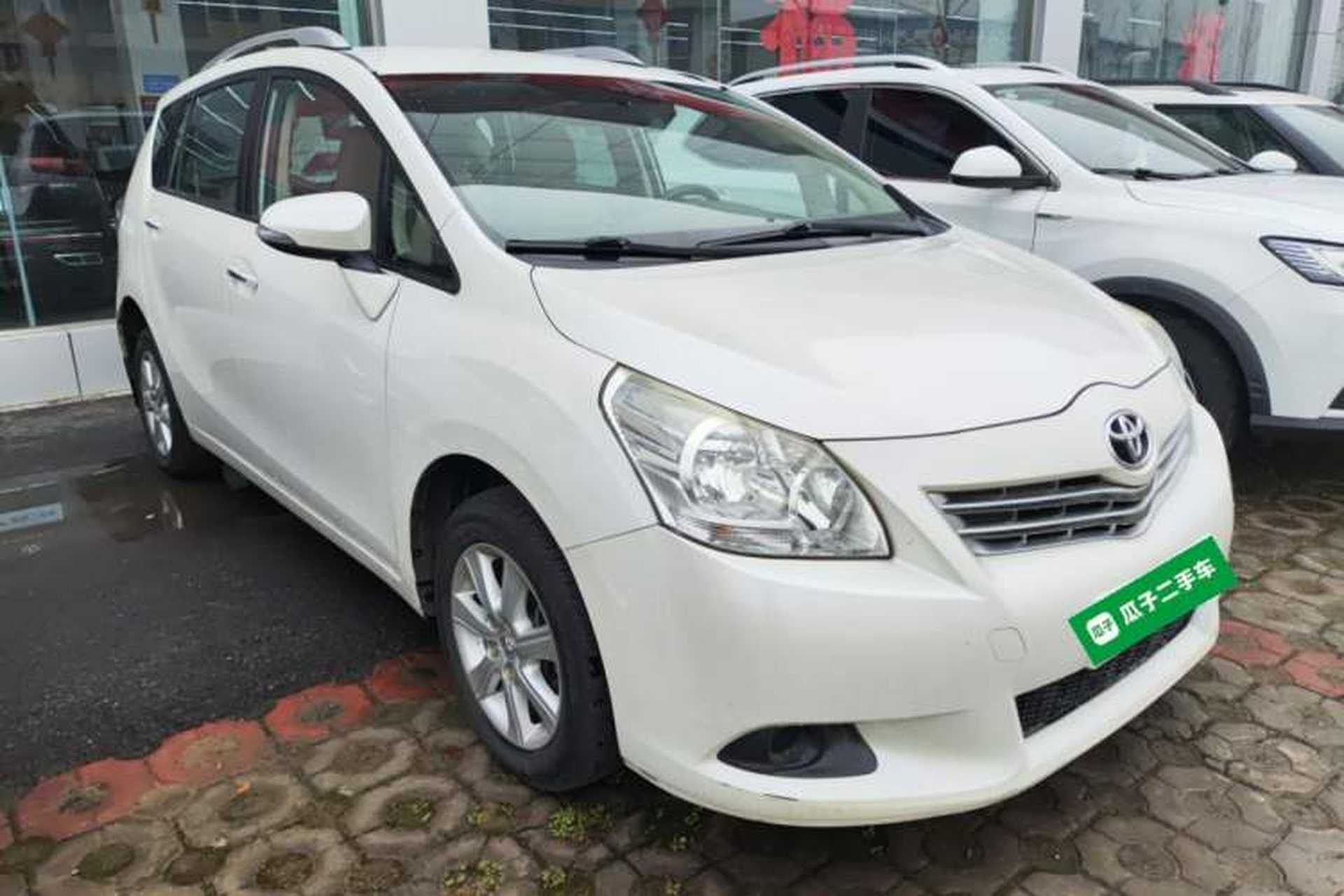 Used Toyota Verso 2014 Starlight 180E CVT Elite Edition Exterior 1