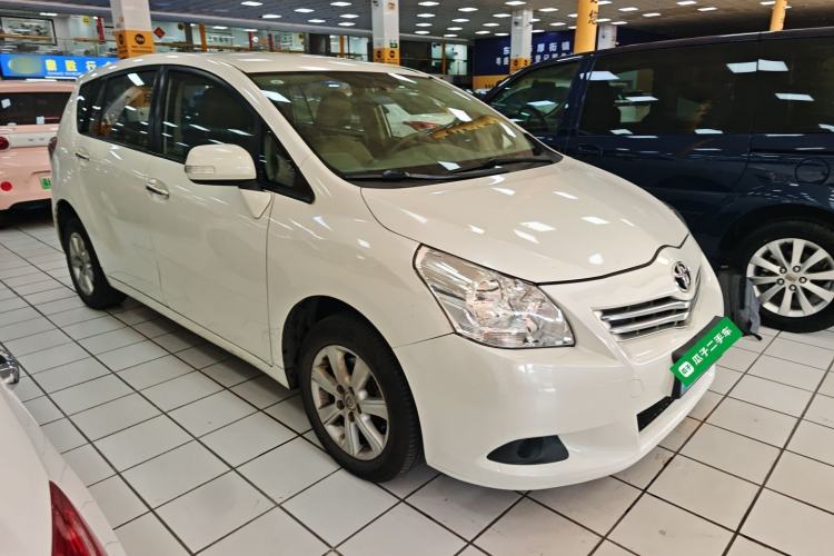 Used Toyota Verso 2014 Starlight 180E CVT Elite Edition Exterior 2