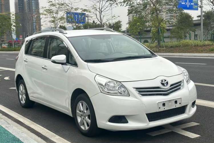 Used Toyota Verso 2014 Starlight 180E CVT Elite Edition Exterior 2