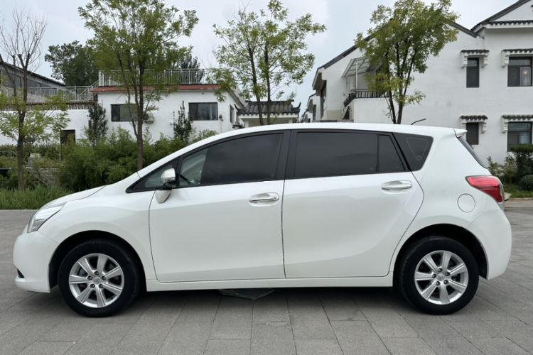 Used Toyota Verso 2014 Starlight 180G CVT Comfort Edition Exterior 2
