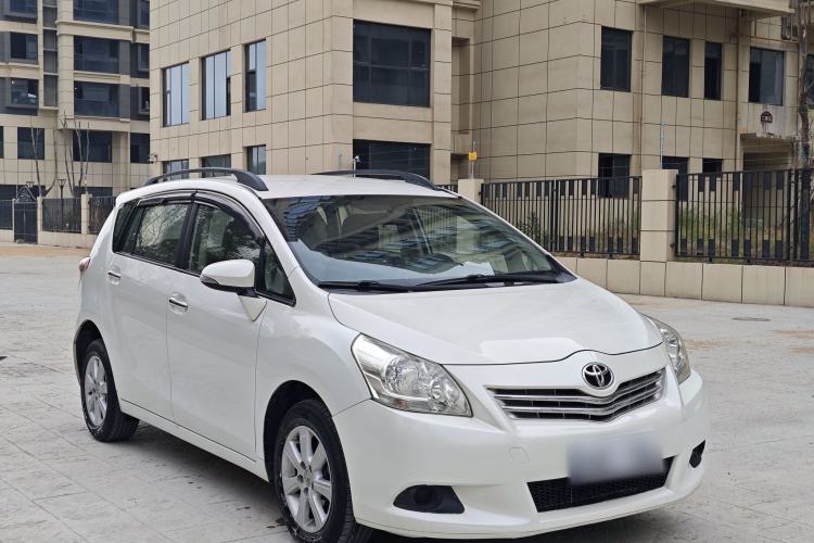 Used Toyota Verso 2014 Starlight 180E CVT Elite Edition Exterior 3
