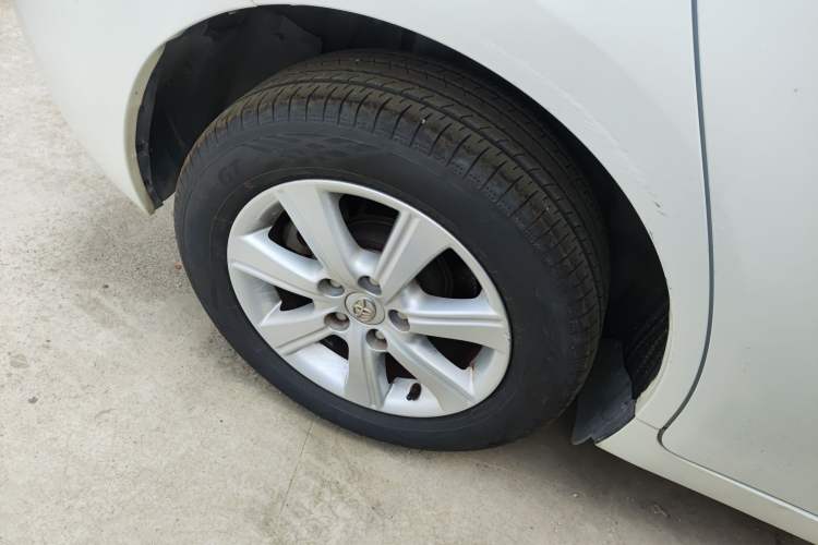 Used Toyota Verso 2014 Starlight 180E CVT Elite Edition Exterior 3
