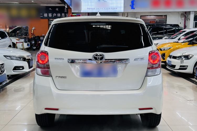 Used Toyota Verso 2014 Starlight 180E CVT Elite Edition Exterior 4