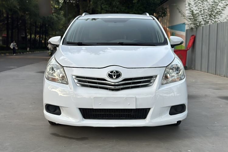Used Toyota Verso 2014 Starlight 180E CVT Elite Edition Exterior 4