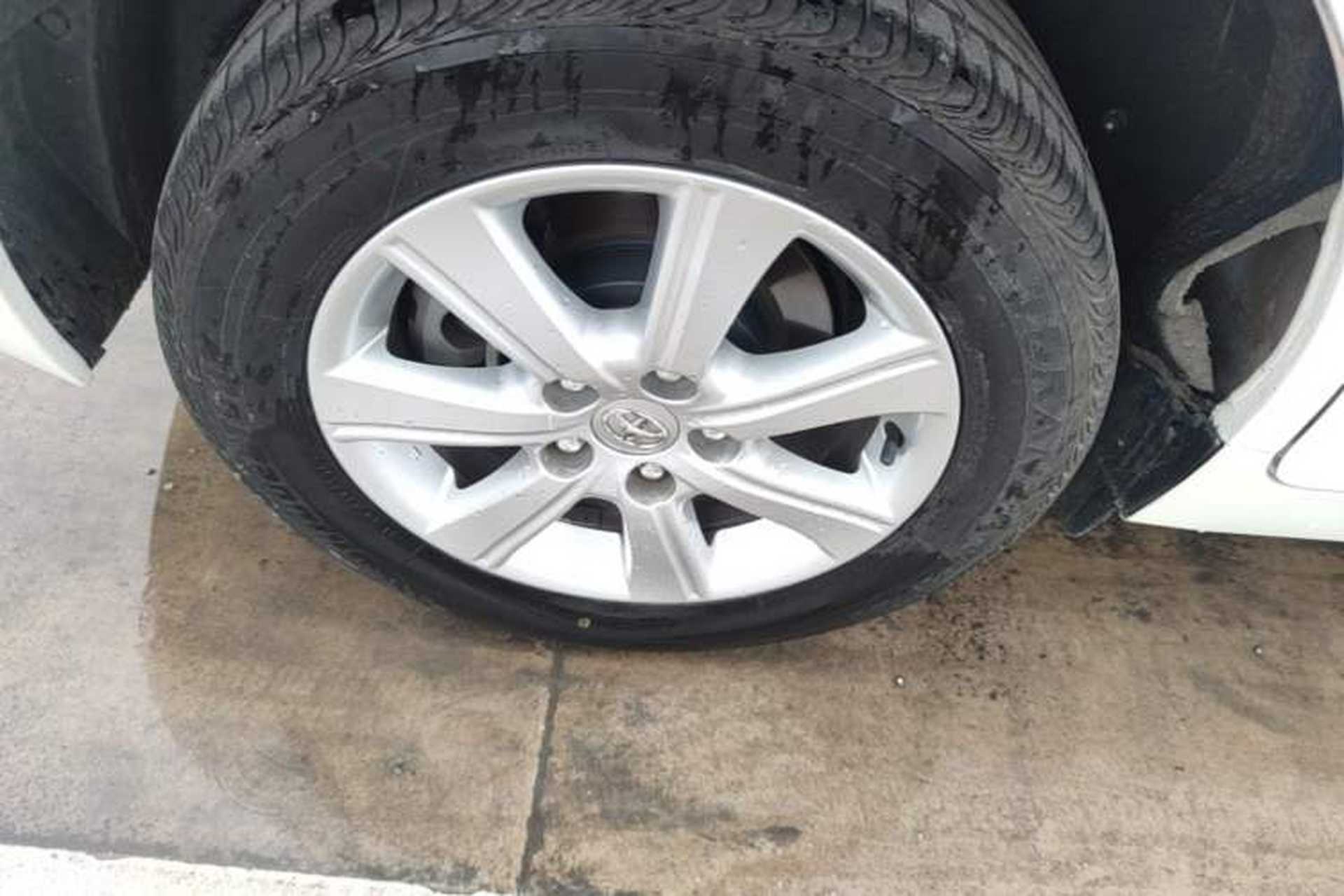 Used Toyota Verso 2014 Starlight 180E CVT Elite Edition Exterior 5