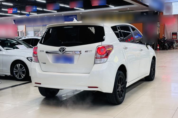 Used Toyota Verso 2014 Starlight 180E CVT Elite Edition Exterior 5