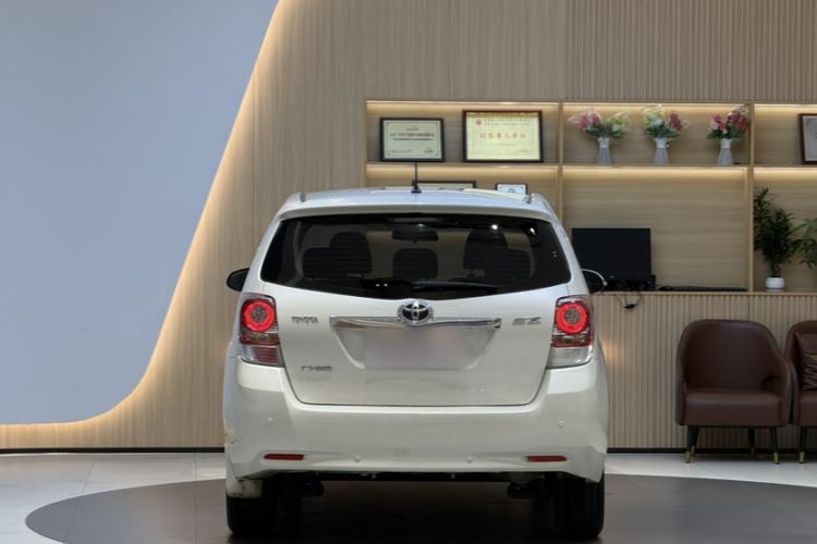 Used Toyota Verso 2014 Starlight 180E CVT Elite Edition Exterior 7