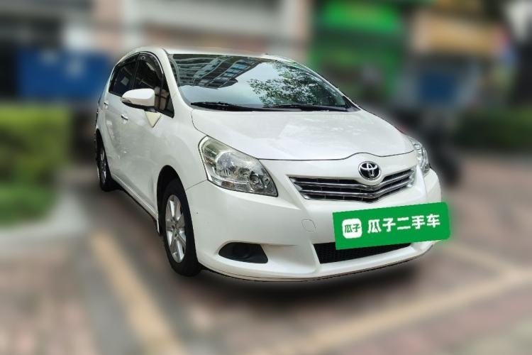 Used Toyota Verso 2014 Starlight 180E CVT Elite Edition Front Right 45 Deg