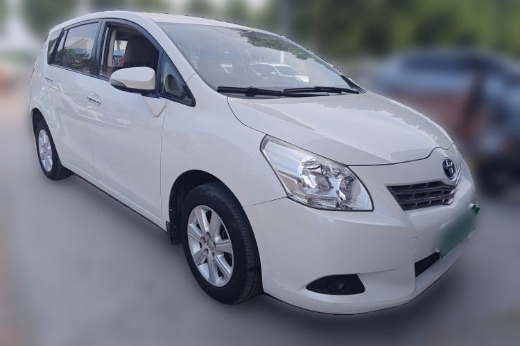 Used Toyota Verso 2014 Starlight 180E CVT Elite Edition Front Right 45 Deg