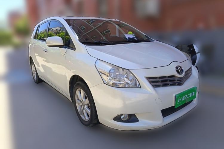 Used Toyota Verso 2014 Starlight 180G CVT Comfortable Multi-Function Edition Front Right 45 Deg