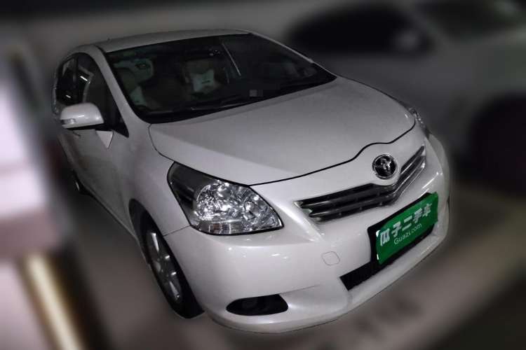 Used Toyota Verso 2014 Starlight 180E CVT Elite Edition Front Right 45 Deg