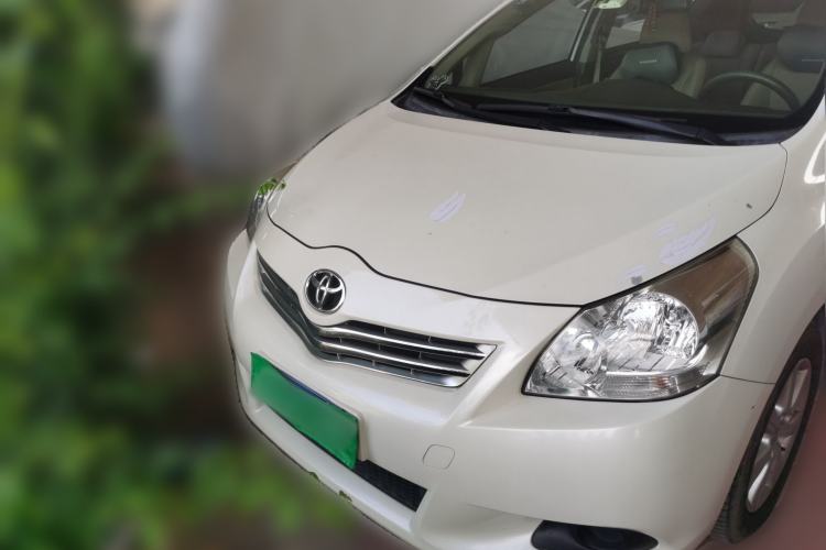 Used Toyota Verso 2014 Starlight 180E CVT Elite Edition Front
