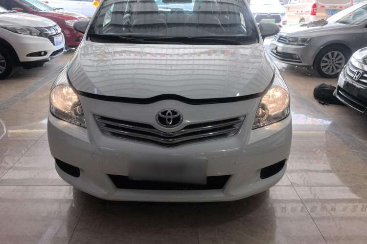Used Toyota Verso 2014 Starlight 180E CVT Elite Edition Front