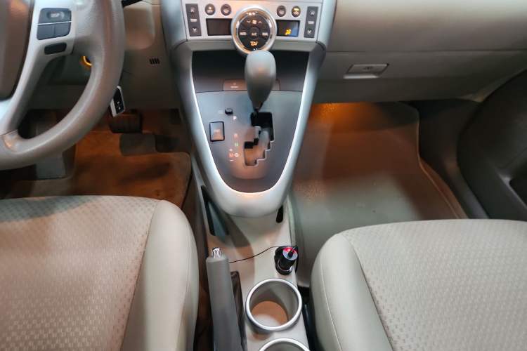 Used Toyota Verso 2014 Starlight 180G CVT Comfort Edition Gear Lever