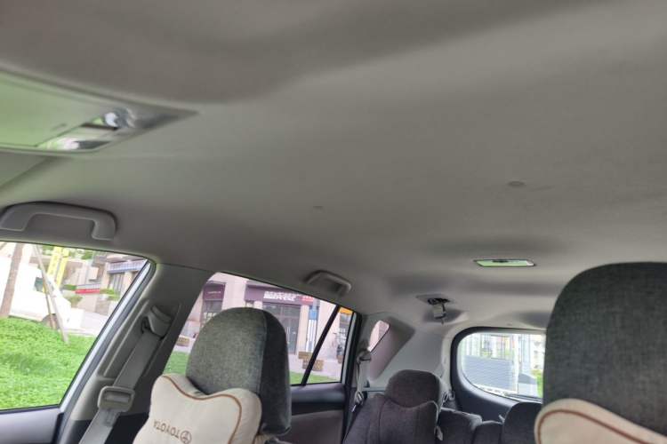 Used Toyota Verso 2014 Starlight 180E CVT Elite Edition Headliner
