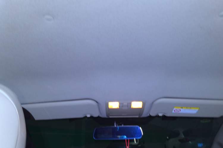 Used Toyota Verso 2014 Starlight 180E CVT Elite Edition Headliner