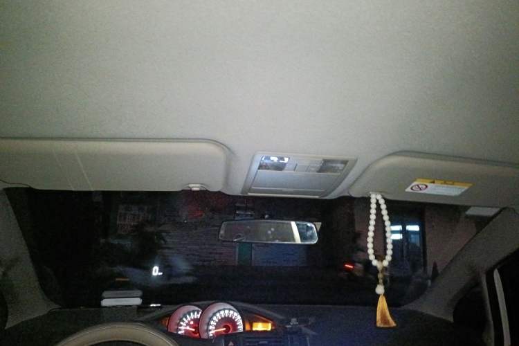 Used Toyota Verso 2014 Starlight 180E CVT Elite Edition Headliner
