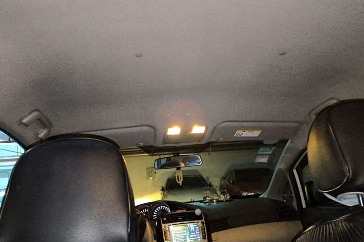 Used Toyota Verso 2014 Starlight 180E CVT Elite Edition Headliner