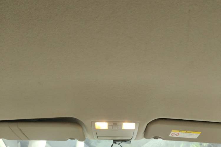 Used Toyota Verso 2014 Starlight 180E CVT Elite Edition Headliner