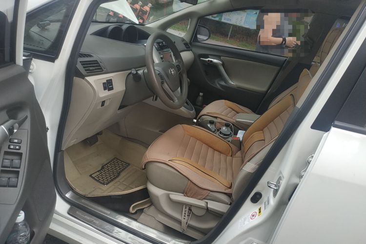 Used Toyota Verso 2014 Starlight 180G CVT Comfort Edition Interior 3