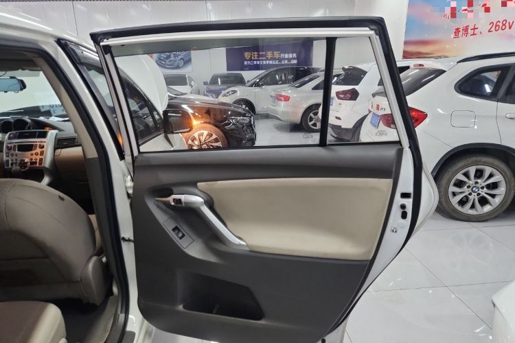Used Toyota Verso 2014 Starlight 180G CVT Comfort Edition Interior 6