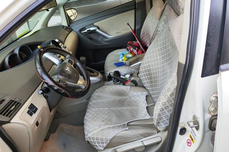 Used Toyota Verso 2014 Starlight 180E CVT Elite Edition Left Front Seat