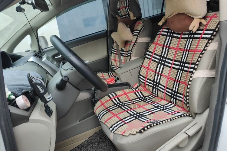 Used Toyota Verso 2014 Starlight 180E CVT Elite Edition Left Front Seat