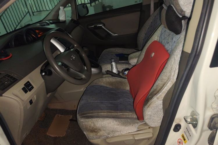 Used Toyota Verso 2014 Starlight 180E CVT Elite Edition Left Front Seat