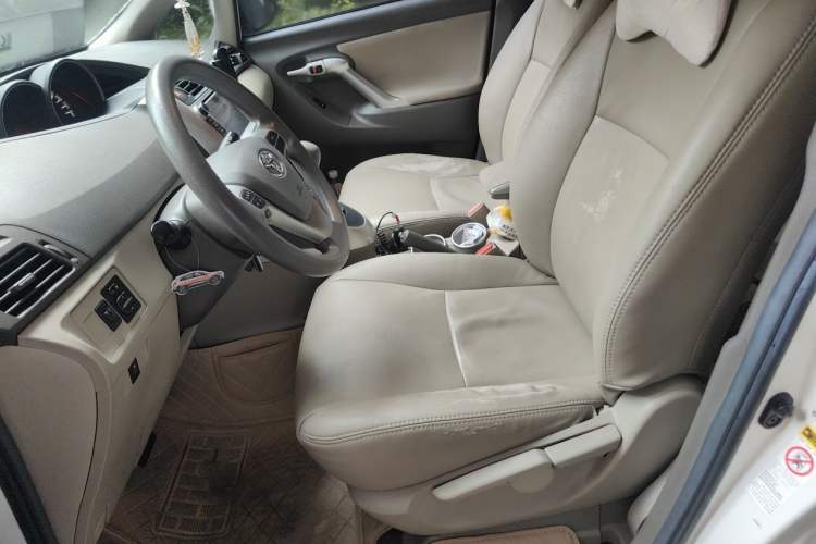 Used Toyota Verso 2014 Starlight 180E CVT Elite Edition Left Front Seat