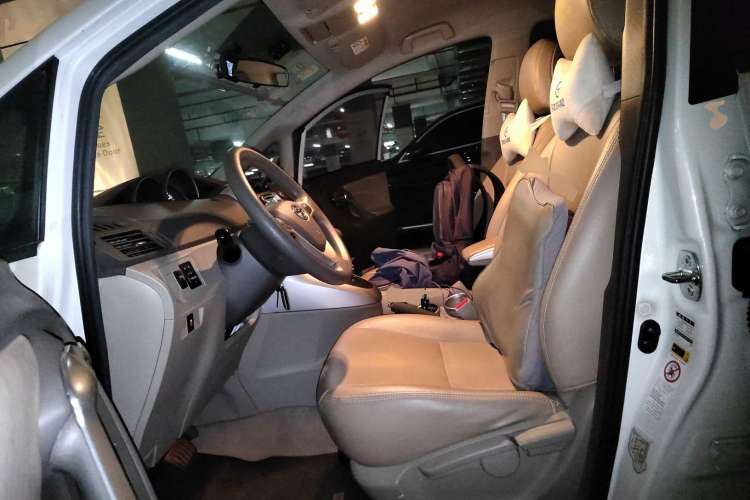Used Toyota Verso 2014 Starlight 180E CVT Elite Edition Left Front Seat