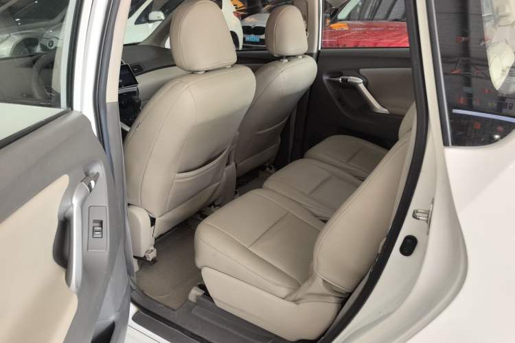 Used Toyota Verso 2014 Starlight 180E CVT Elite Edition Left Rear Seat
