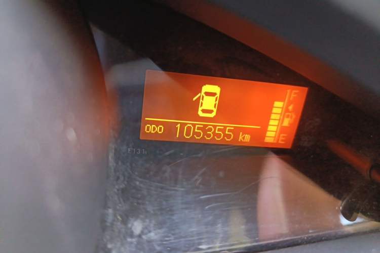 Used Toyota Verso 2014 Starlight 180G CVT Comfortable Multi-Function Edition Odometer Close Up